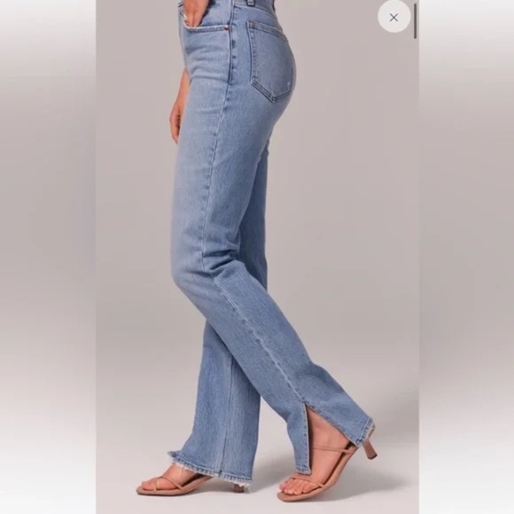 Abercrombie & Fitch Curve Love The 90s Straight Ultra High Rise Size 27/4S-NWT - Picture 1 of 6